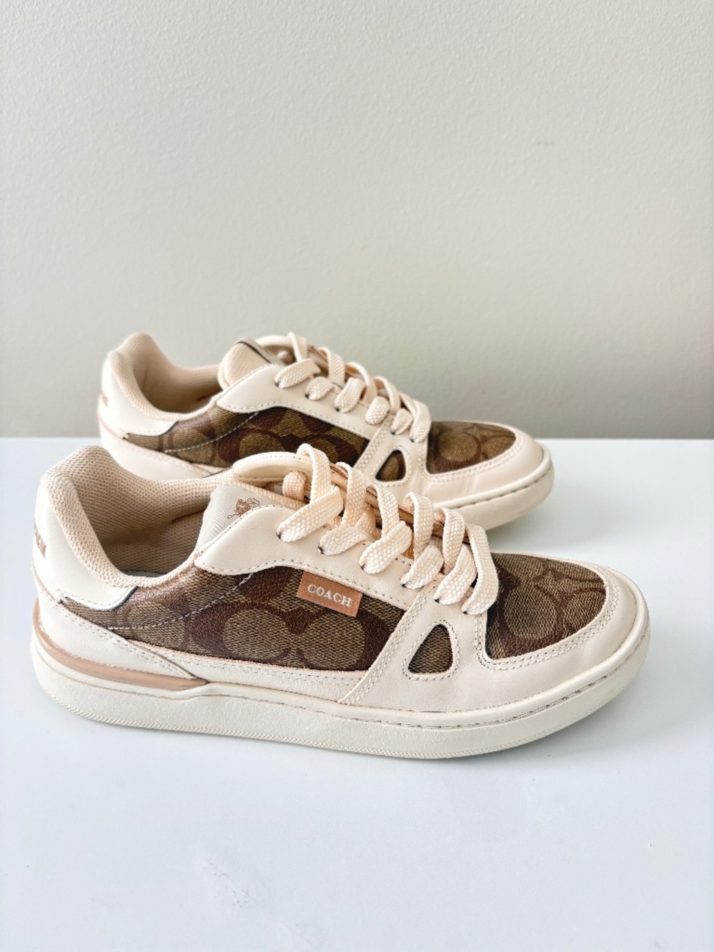 COACH C301 Low Top Sneaker Signature Canvas Leather Chalk Tan US 5.5 CM691